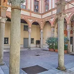 Milan Retreats Duomo Brera